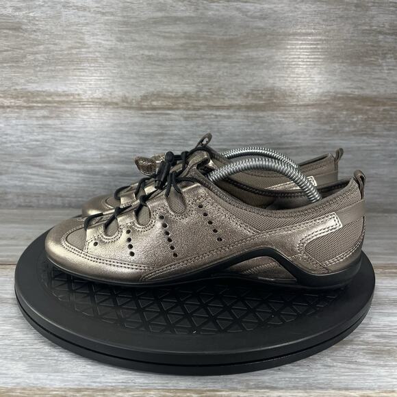 Ecco Womens Vibration II Bronze Metallic Leather Sneakers Size EU 36 US 6 - Picture 1 of 10